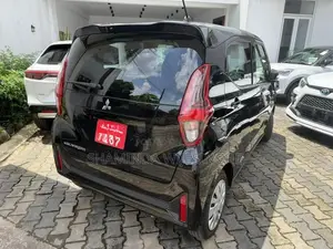 Mitsubishi eK Wagon M 2025