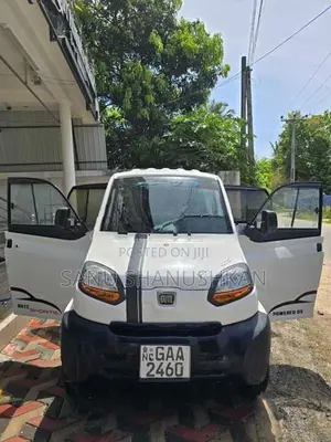 Bajaj Qute 2020