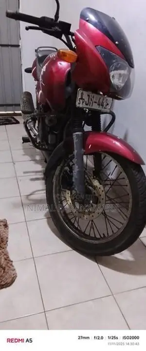 Bajaj Pulsar 180 2004