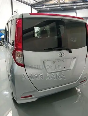 Toyota Roomy X 2023