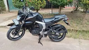 Yamaha FZ 2015