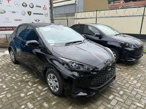 Toyota Yaris X Push Start 2024