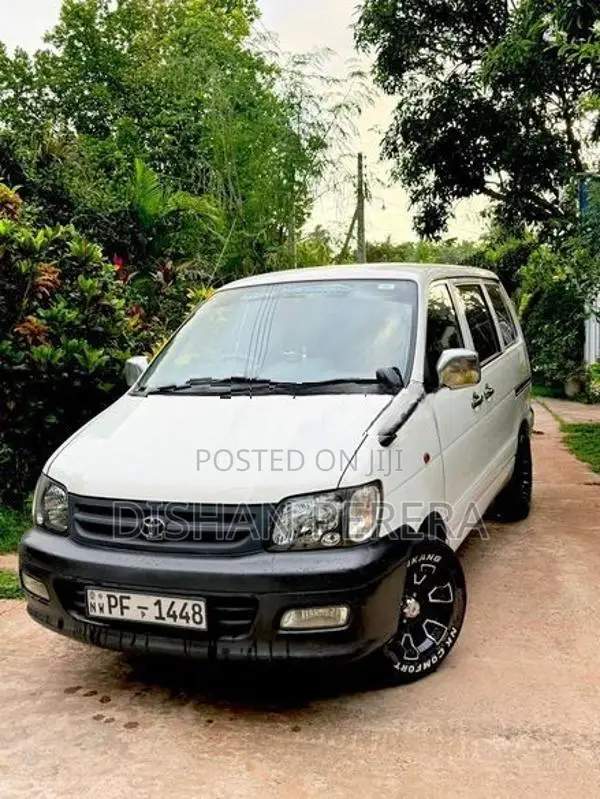 Toyota Noah 2007