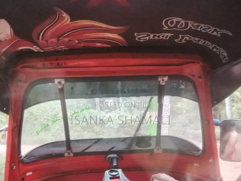 Bajaj RE 1999