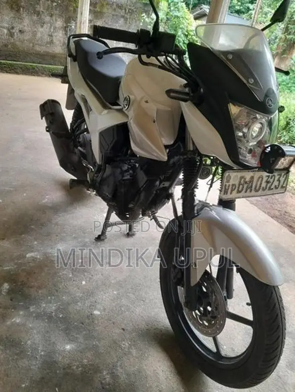 Yamaha SZ-RR 2012