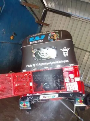 Bajaj RE 1999