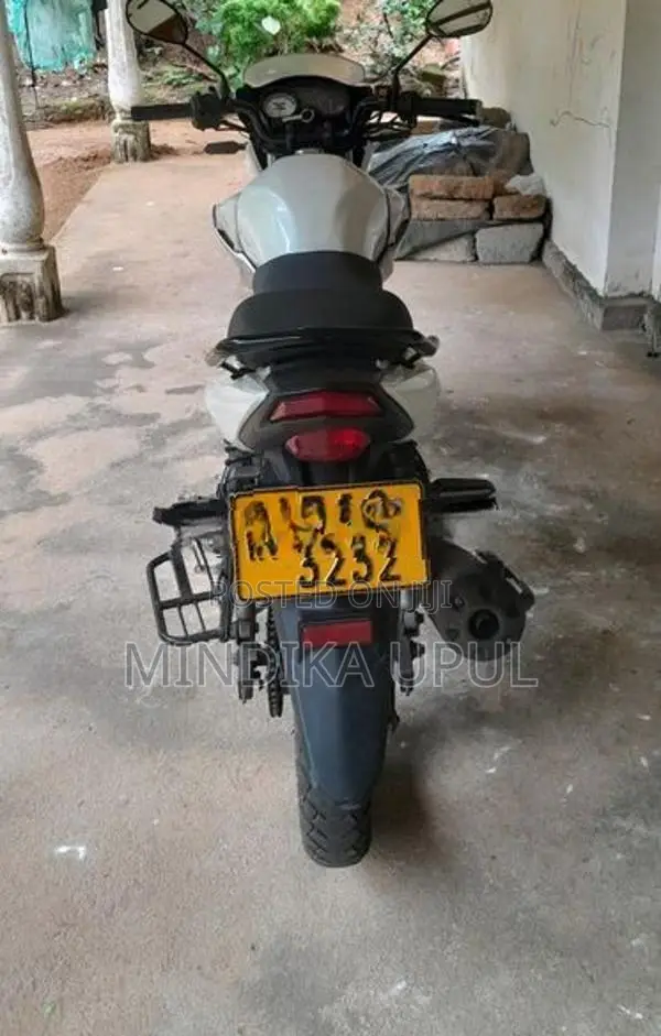 Yamaha SZ-RR 2012