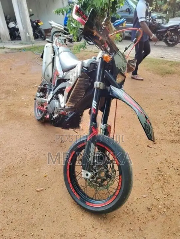 Yamaha WR 2011