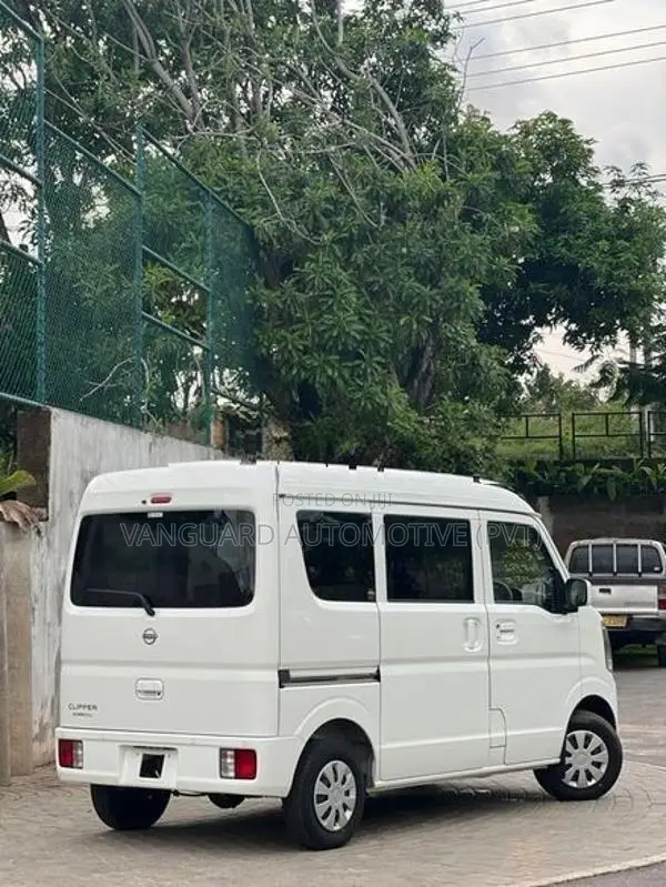 Nissan Clipper 2024