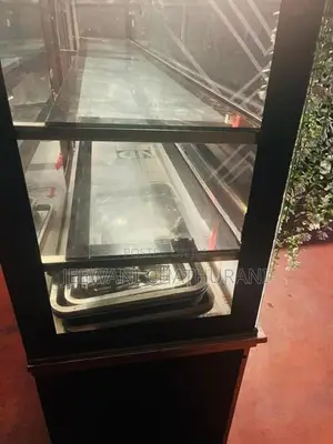 8ft × 2ft Glass Display Showcase