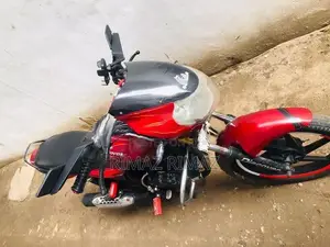 Bajaj Discover 125 2006