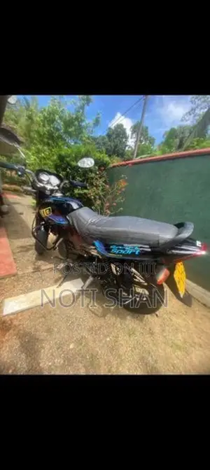 TVS Metro 2010