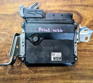 Toyota Prius ZVW30 ECU