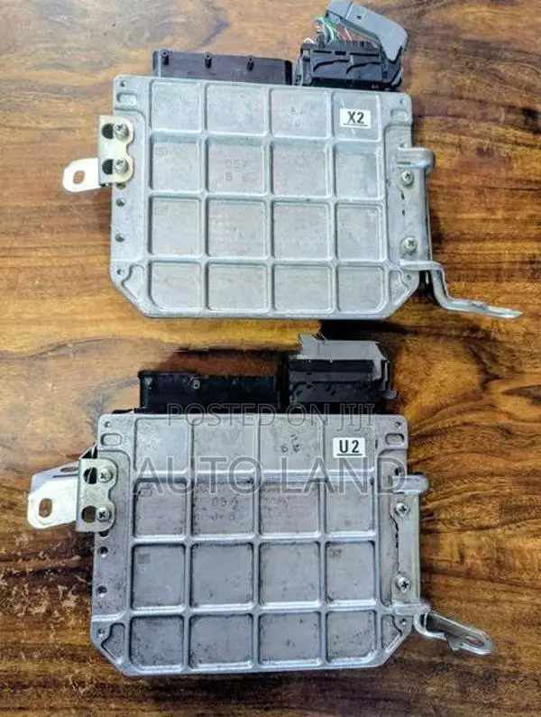 Toyota Prius ZVW30 ECU