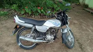 TVS Victor 2003