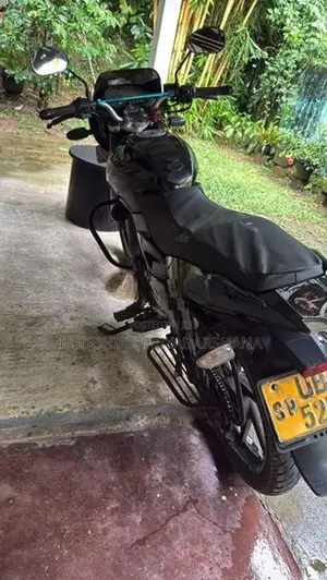 Bajaj Pulsar 180 2007