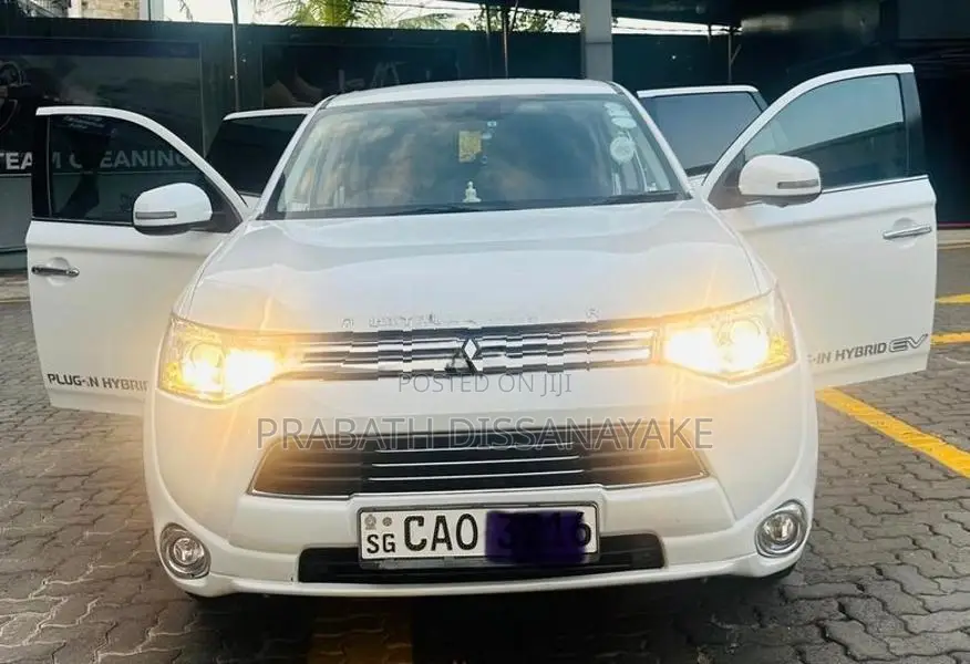 Mitsubishi Outlander 2014