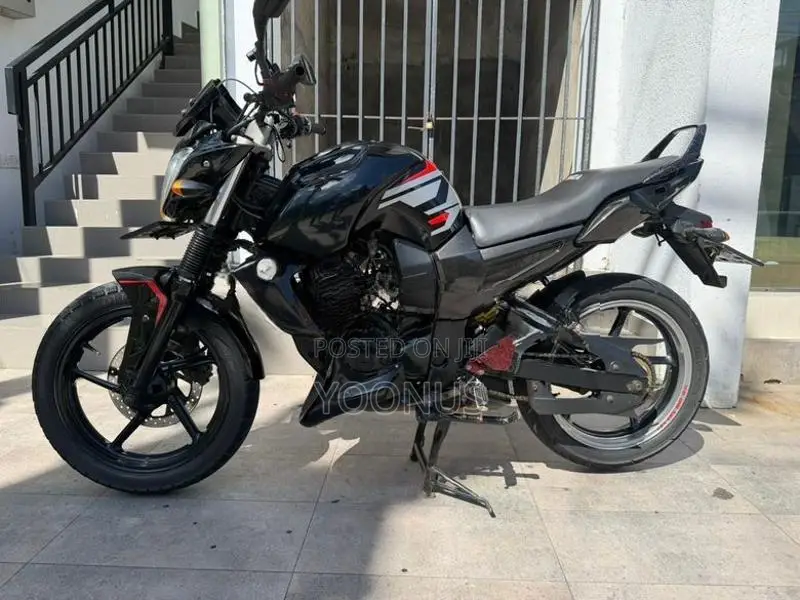 Yamaha FZ S 2014