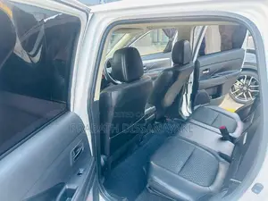 Mitsubishi Outlander 2014
