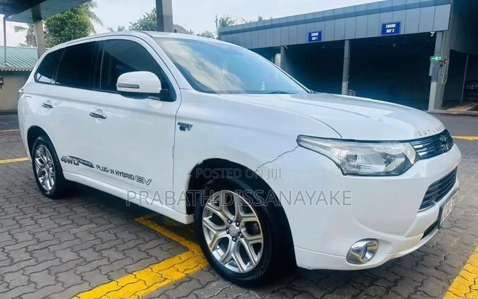 Mitsubishi Outlander 2014