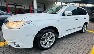 Mitsubishi Outlander 2014