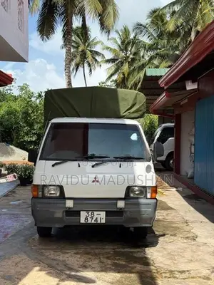 Mitsubishi Delica L300 PO5 1986