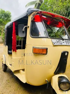 Bajaj RE 2003