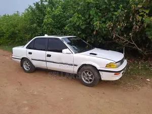 Toyota Corolla 1990