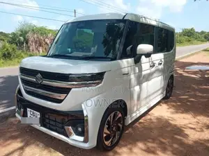 Suzuki Spacia Custom Hybrid XS 2025