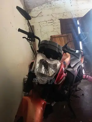 Yamaha SZR 2014