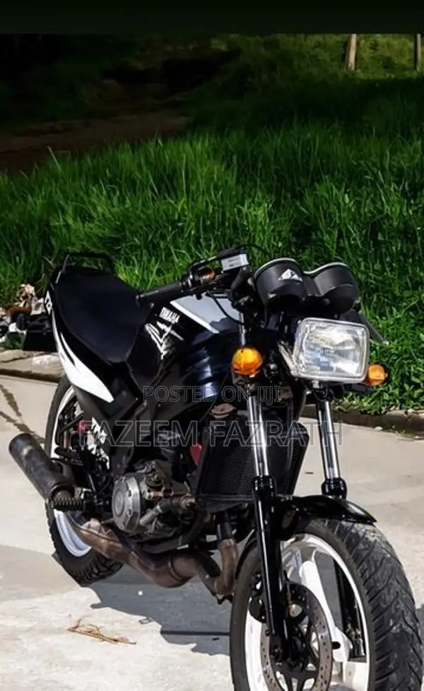 Yamaha TZR Black Edition 1998