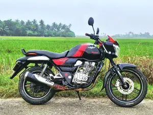 Bajaj V15 2016