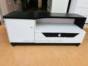 MODERN BLK AND WHITE 4ft TV STAND