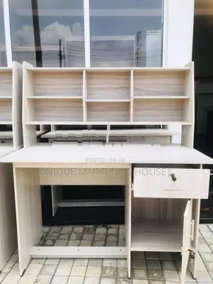 Modern 4x2 American White HI-RK Study Table