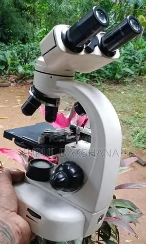 Microscope