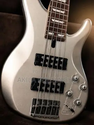 Yamaha TRBX 305 5-String Bass Guitar
