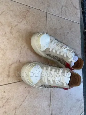 Tory Burch Sneaker