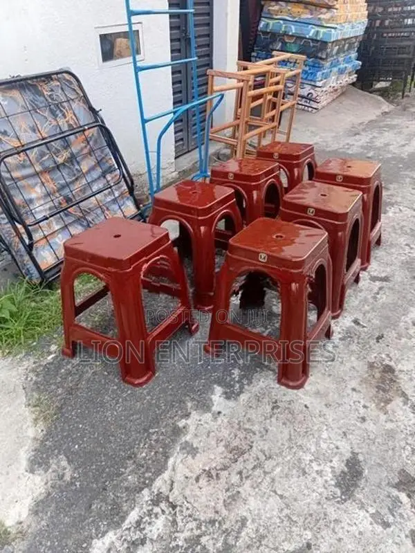 plastic stools