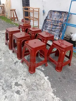 plastic stools