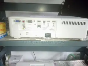 Multimedia projector Maxell MC-EX3051 lumens 3200