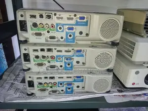 Multimedia Projector Epson Eb97h Lumens 2800