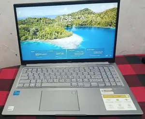 Asus Vivobook Laptop