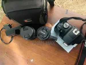 Canon 2000D DSLR