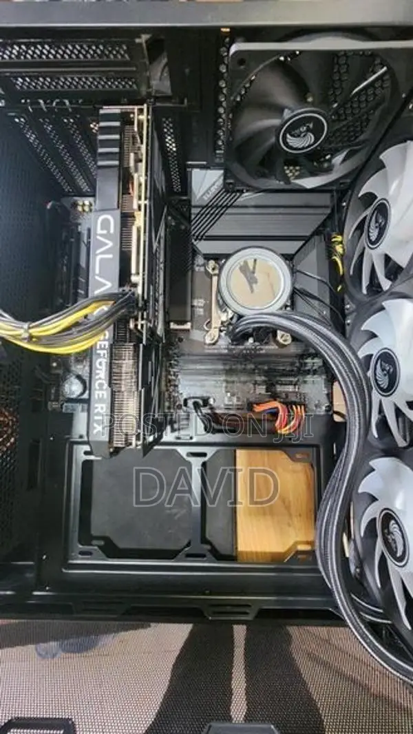 Gigabyte Z690 Motherboard