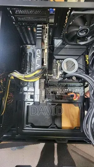 Gigabyte Z690 Motherboard