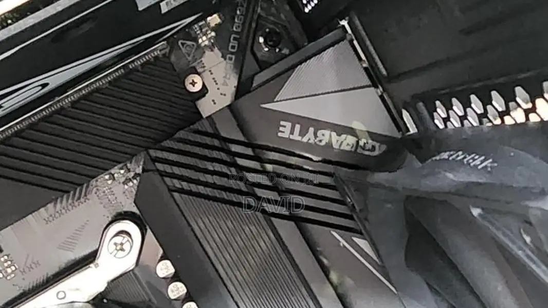 Gigabyte Z690 Motherboard