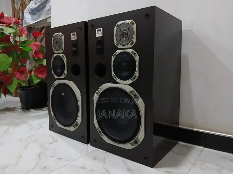 Sansui SP-V100 Speakers