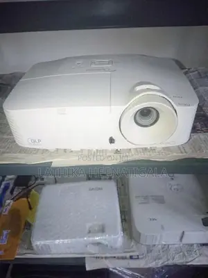 Projector OPTOMA EX632 Lumens 3500