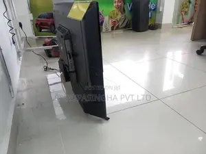 Innovex 40 Inch LED TV