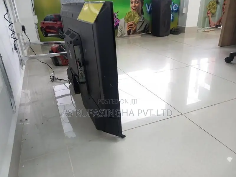 Innovex 40 Inch LED TV